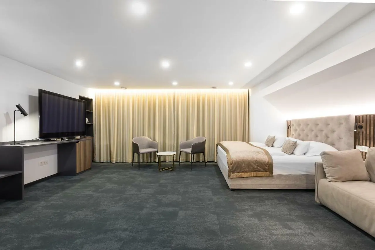 Garni Hotel Cirman 3*, Ljubljana