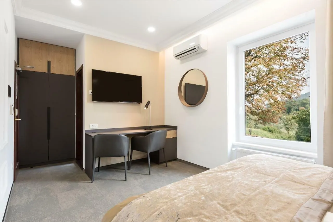 Garni Hotel Cirman 3*, Ljubljana Slovenia